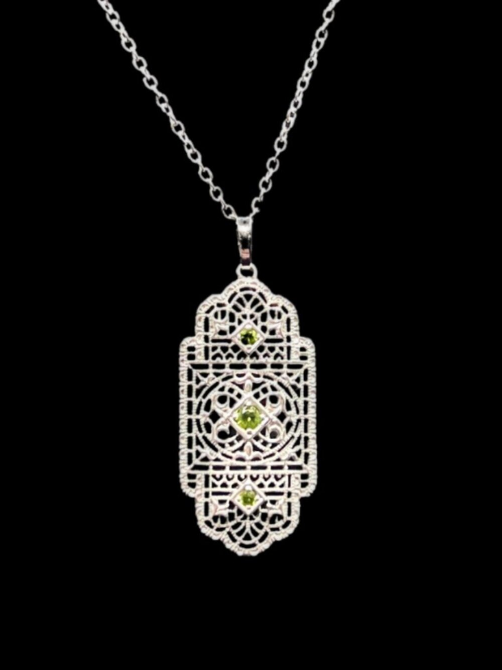 Vintage Art Deco Sterling Silver Filigree and Green Peridot Pendant Necklace